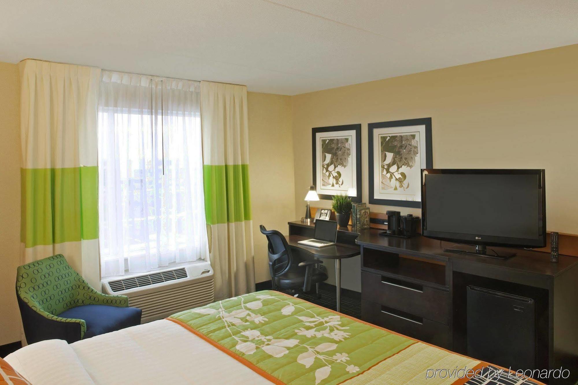 Fairfield Inn & Suites By Marriott Toronto Airport Mississauga Exterior foto